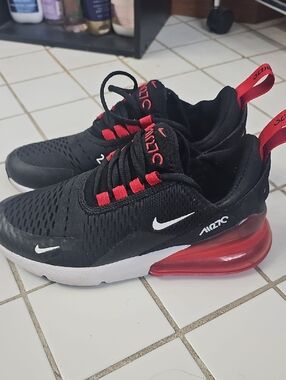 Nike Black and Red Air Max 270 Women’s Sneakers